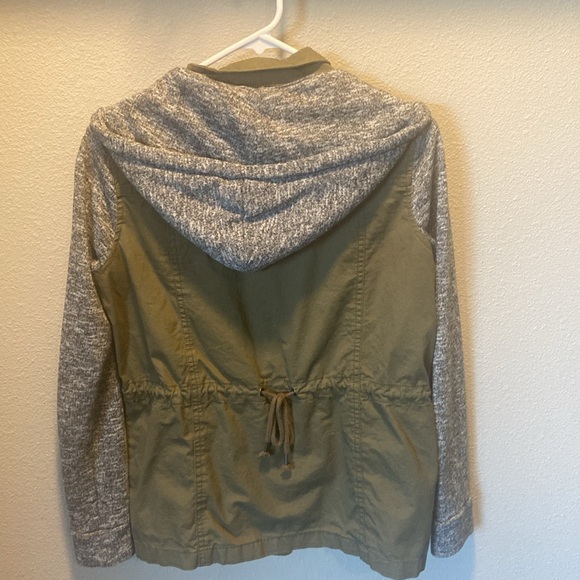 Lightweight utility jacket - Picture 2 of 3